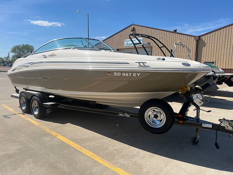 Boat Detail - Parks Marina at Lake Okoboji